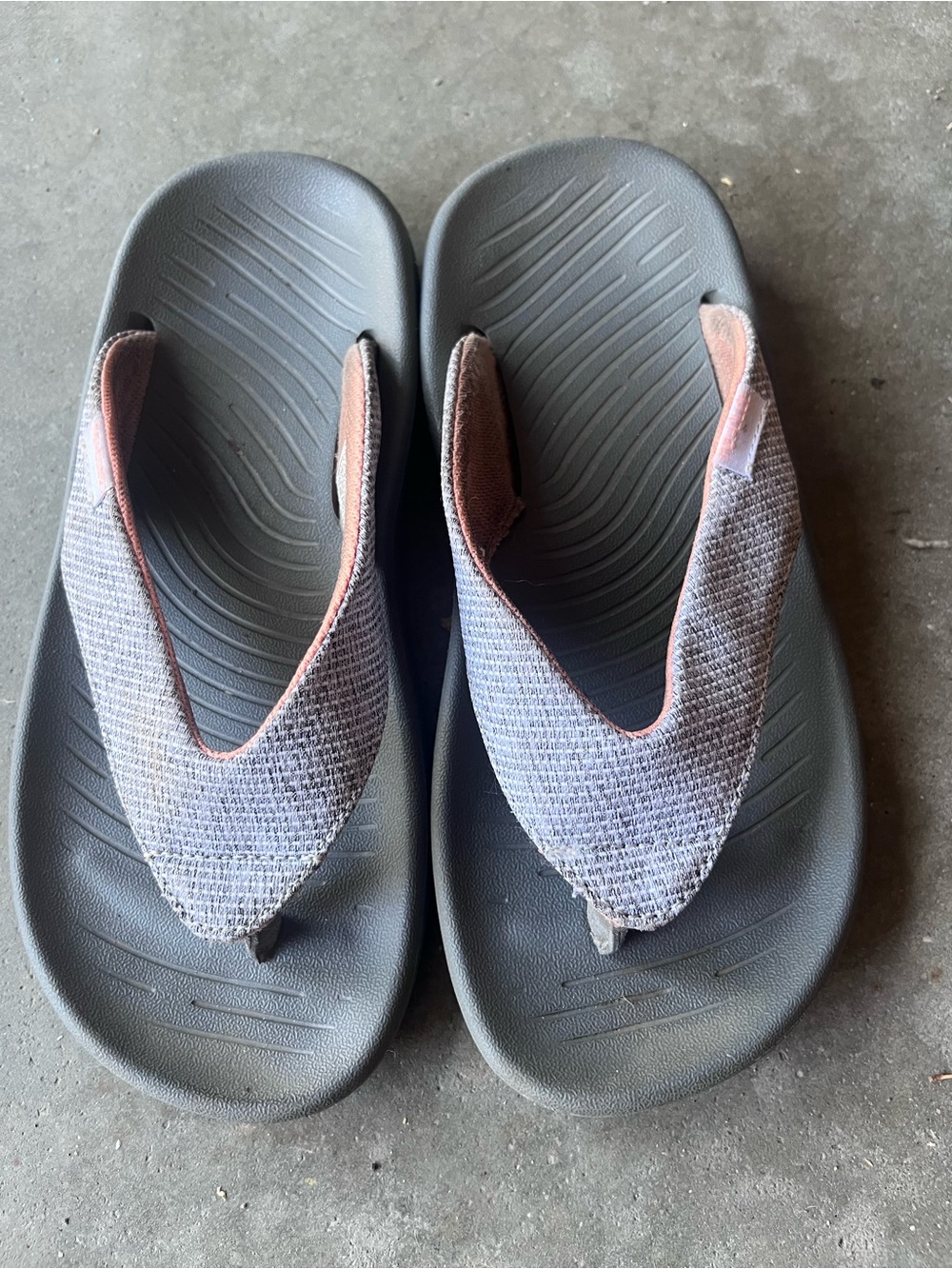 Hey Dude Gray and Pink Flip Flop Sandals